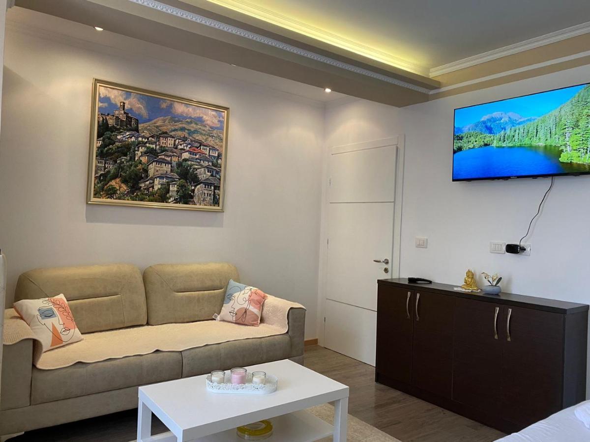 Double17 Apartment Gjirokastër